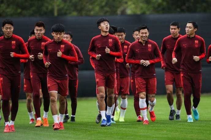 北青：U19国足热身赛与海港B队战平，球队29日凌晨赴法国